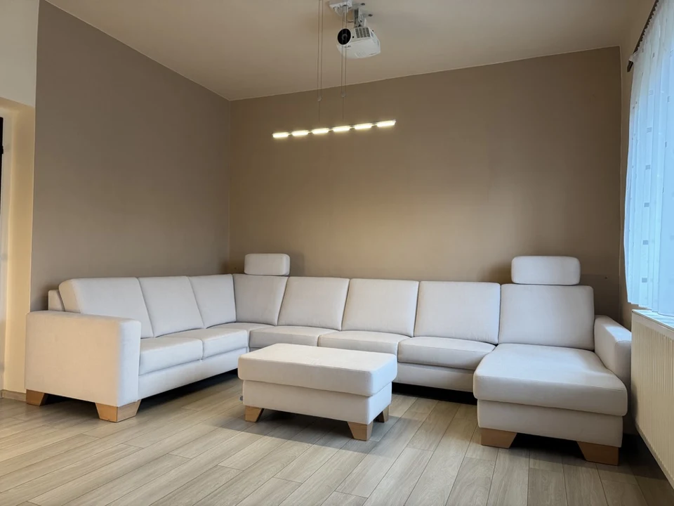 Světlá sestava – další pohled · u zákazníka